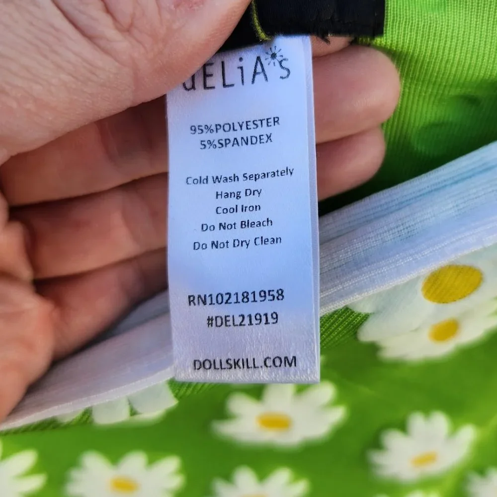 dELiA*s Used To Know Ya Daisy Print Wrap Mini Skirt - Picture 7 of 7